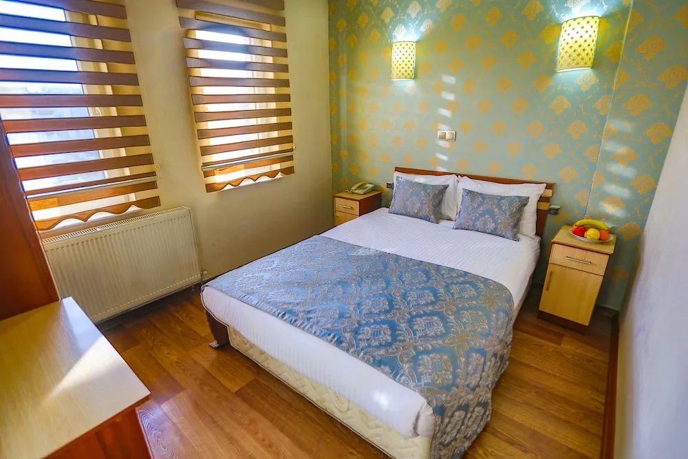 Comfort Tek Buyuk Yatakli Oda, 1 Buyuk (Queen) Boy Yatak, Sigara Icilemez,Sehir Manzarali