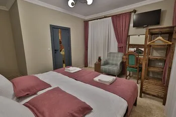 Yellow Stone Suites