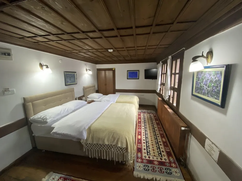 Standard Üç Kişilik Oda