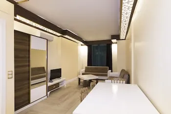 Merada Suite Hotel