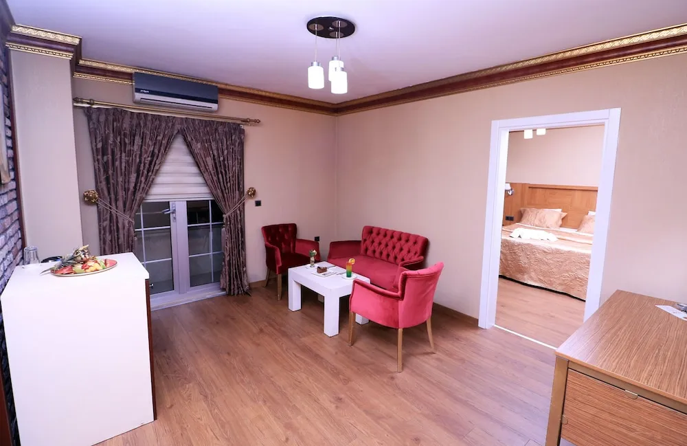 Deluxe Stüdyo Süit