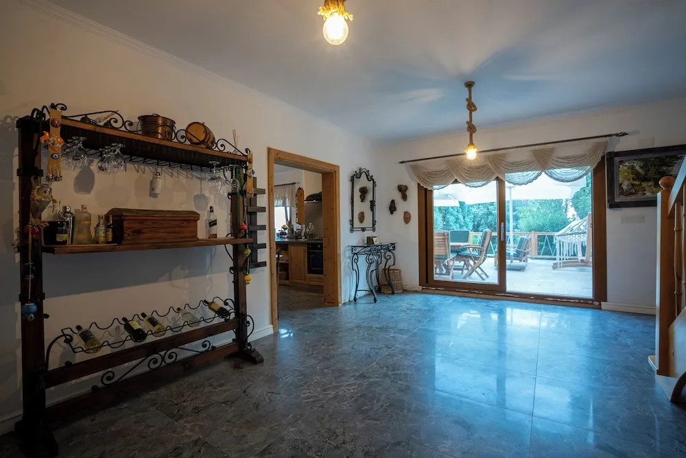 Basic Villa