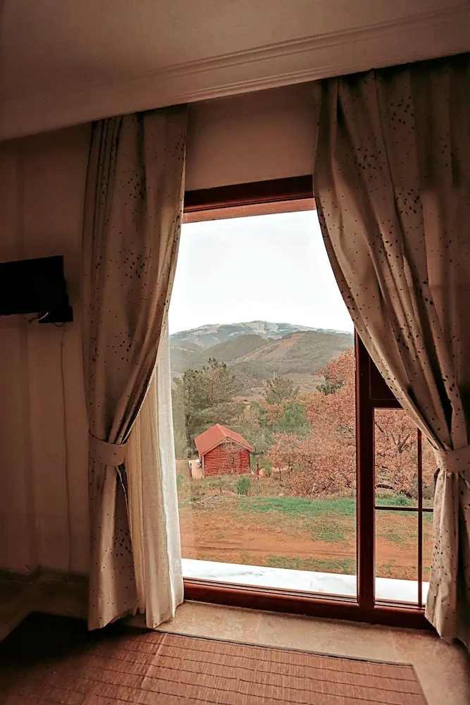 Panoramic Tek Büyük Yataklı Oda, Sıcak Su Küveti, Vadi Manzaralı