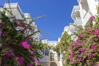 Smart Holiday Hotel & Suites - Her Şey Dâhil