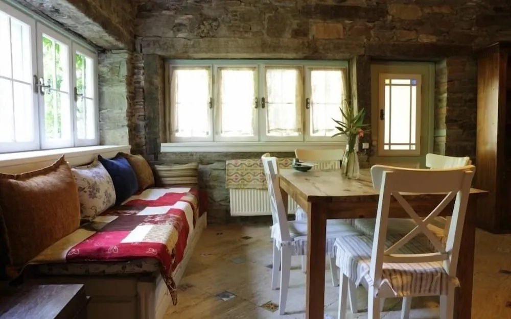 Dubleks (Apartment)