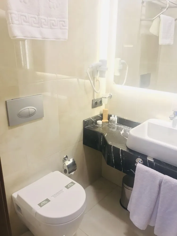 Deluxe Üç Kişilik Oda