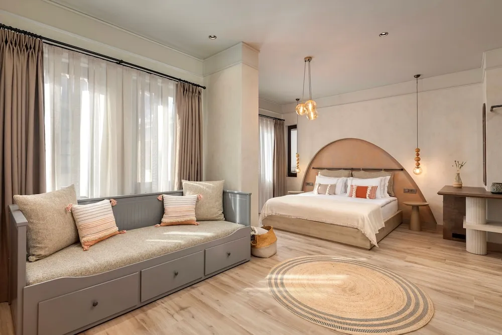 Suite Room with Bathtub