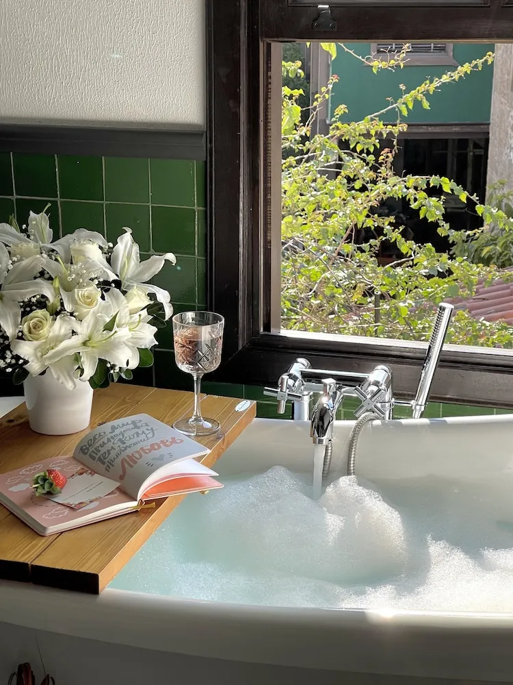 Romantic Room with Bathtub