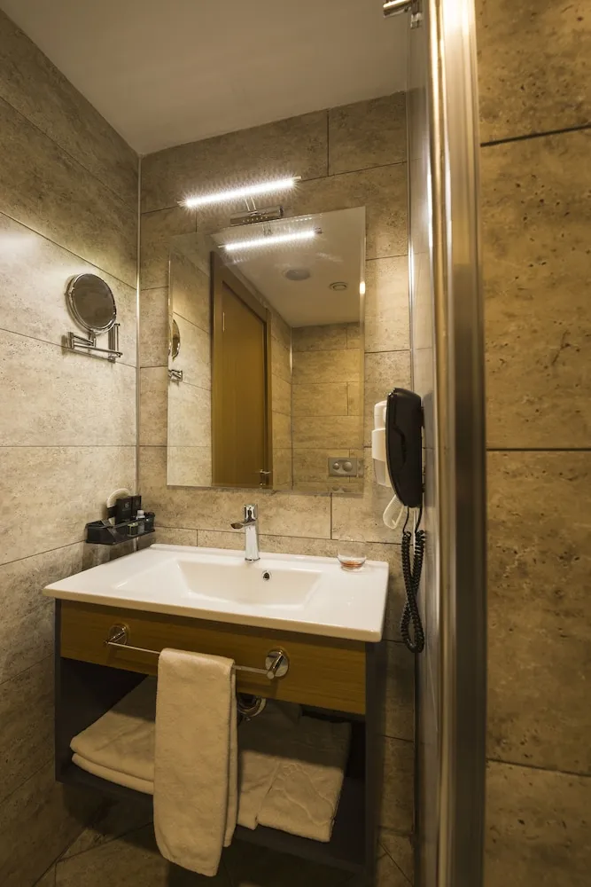 Standard Tek Kişilik Oda, Şehir Manzaralı
