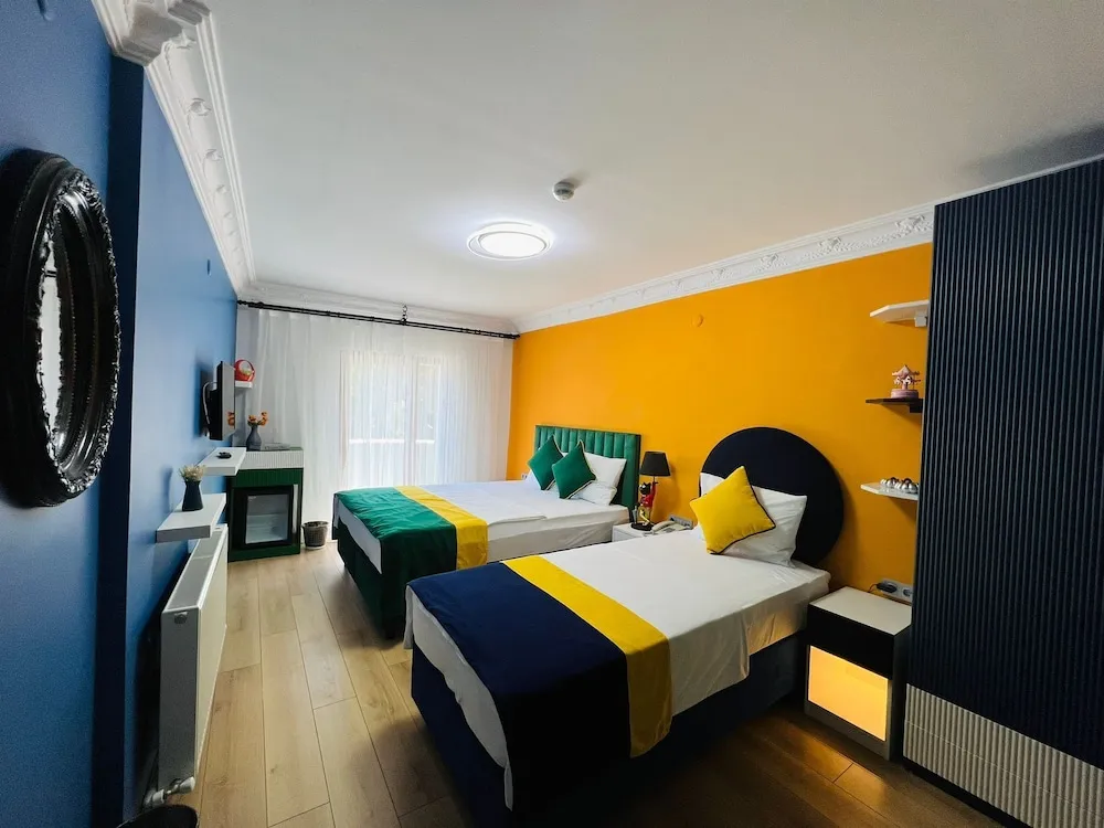 Classic Üç Kişilik Oda, Birden Çok Yatak, Balkon