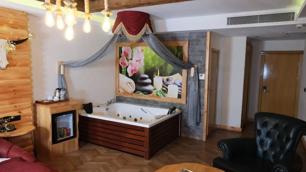 Deluxe Ağaç Ev
