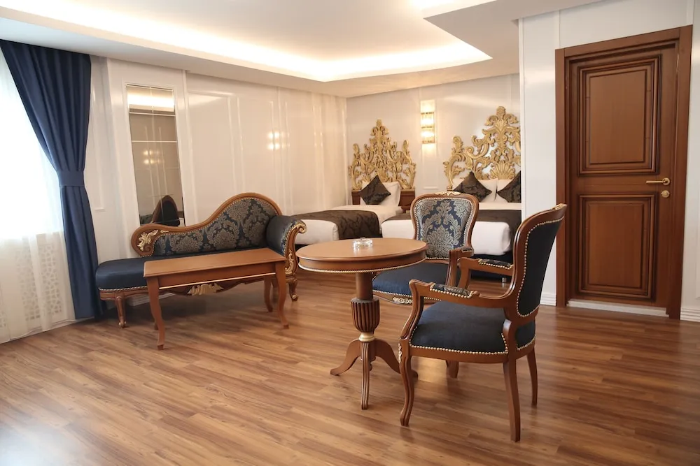 Junior Süit, Şehir Manzaralı