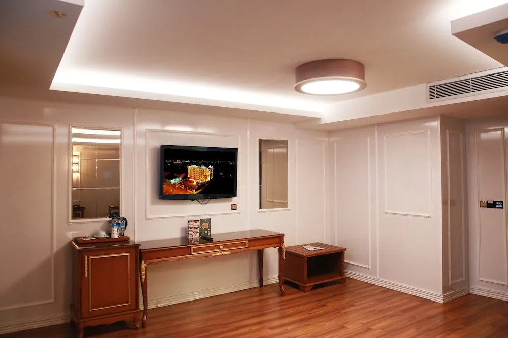 Junior Süit, Şehir Manzaralı