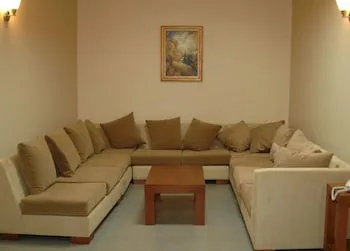 Paluri Hotel