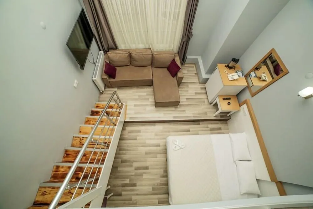 Loft Suite