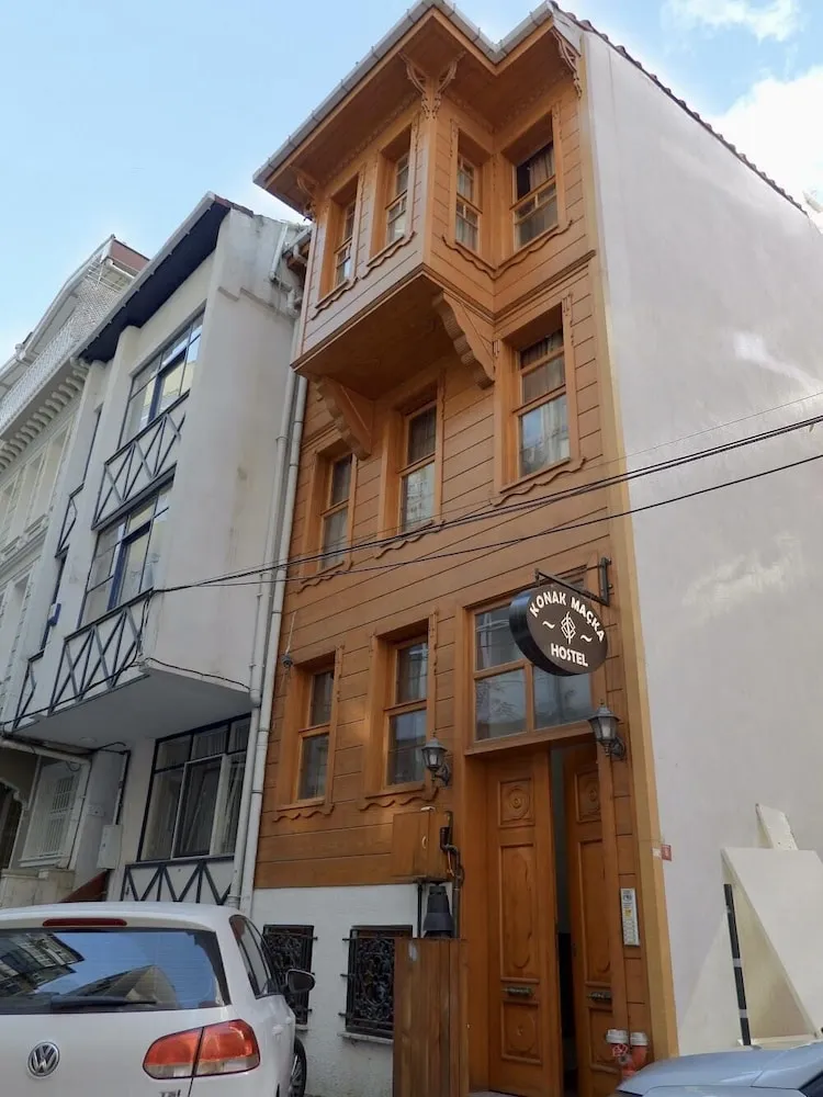 Konak Akaretler Suit