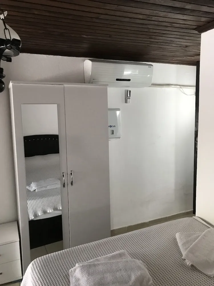 Tek Büyük Yataklı Oda