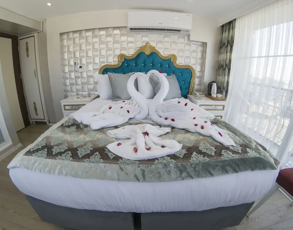 Deluxe Oda, 1 Çift Kişilik Yatak, Deniz Manzaralı, Deniz Üstü