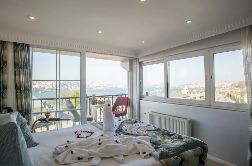 Deluxe Oda, 1 Çift Kişilik Yatak, Deniz Manzaralı, Deniz Üstü