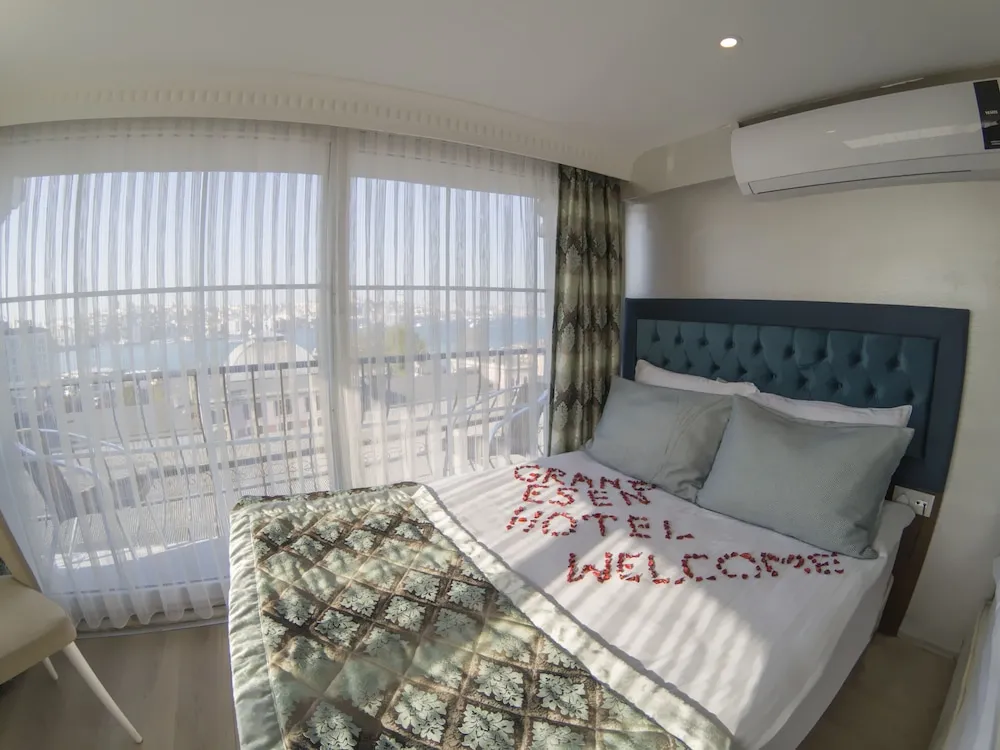 Deluxe Tek Büyük veya İki Ayrı Yataklı Oda, Birden Çok Yatak Odası, Sıcak Su Küveti, Deniz Manzaralı