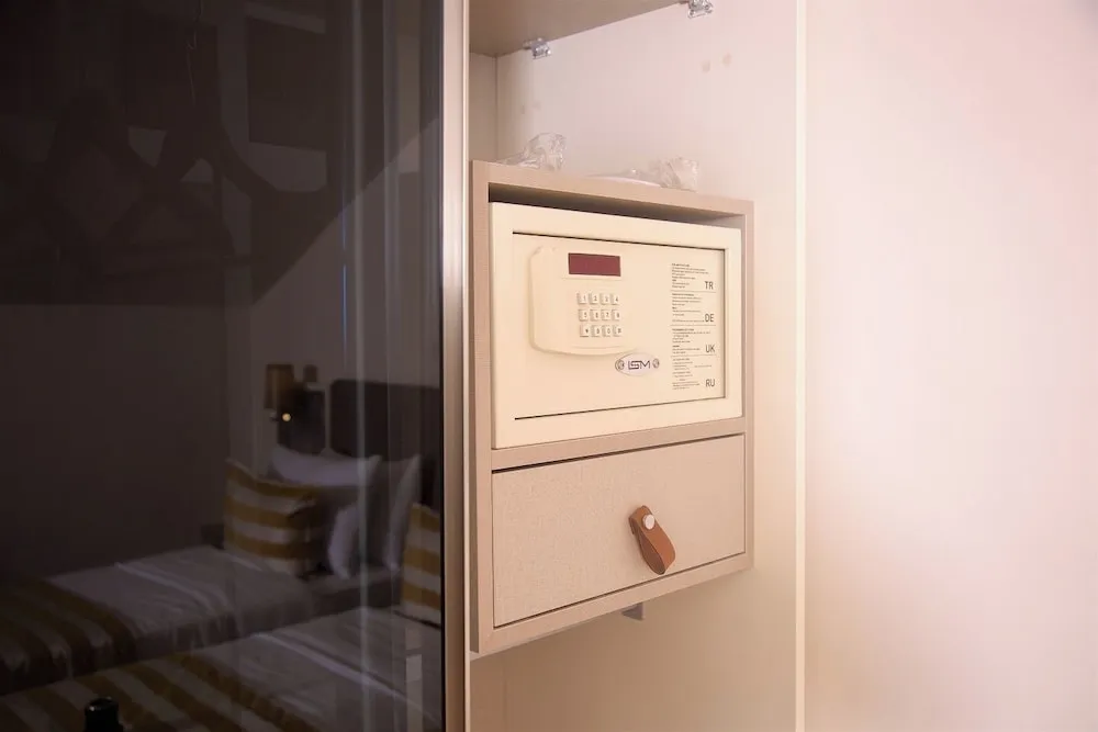 Deluxe King Bed Room with Balcony