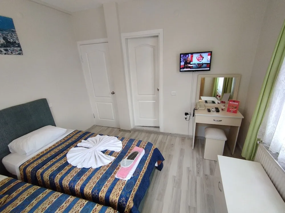 Standard Üç Kişilik Oda, 3 Tek Kişilik Yatak