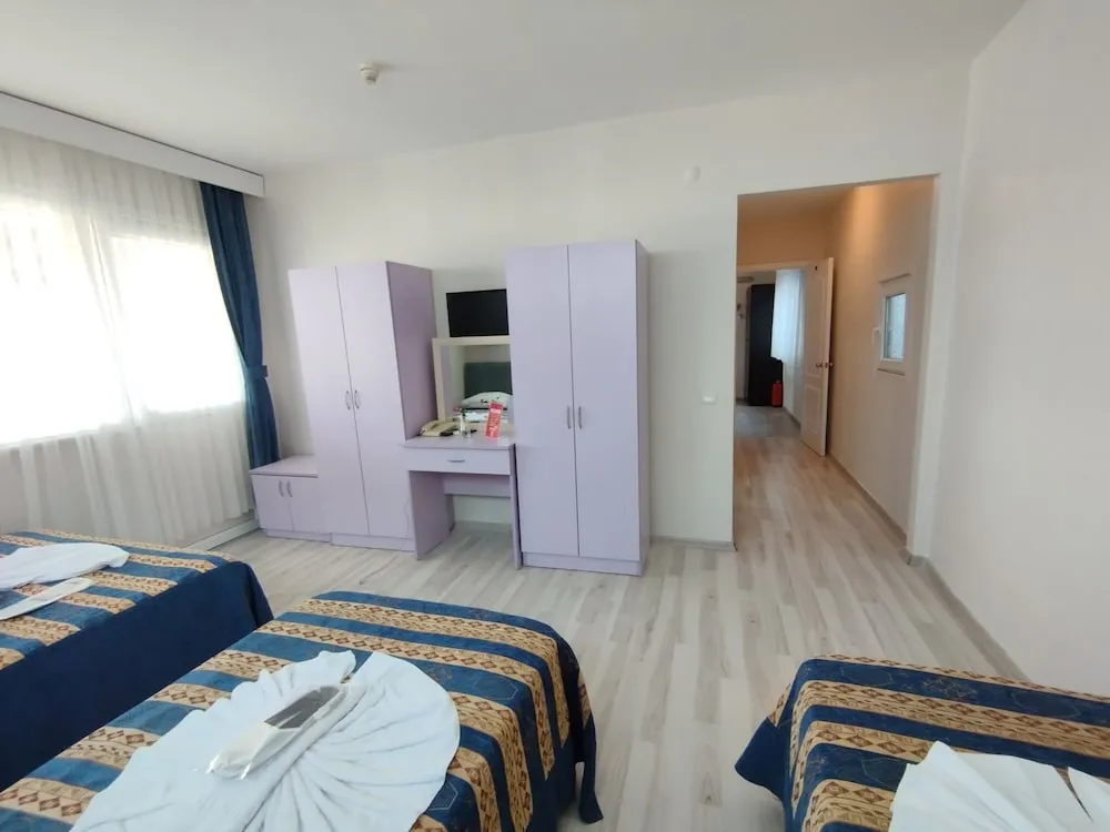 Family Dört Kişilik Oda, Teras, Şehir Manzaralı