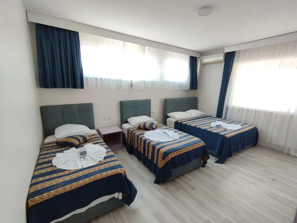 Family Dört Kişilik Oda, Teras, Şehir Manzaralı