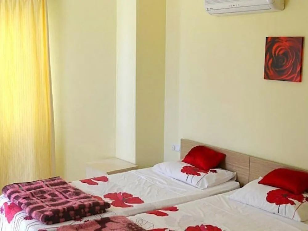 Apart Daire, 2 Yatak Odası, Göl Manzaralı