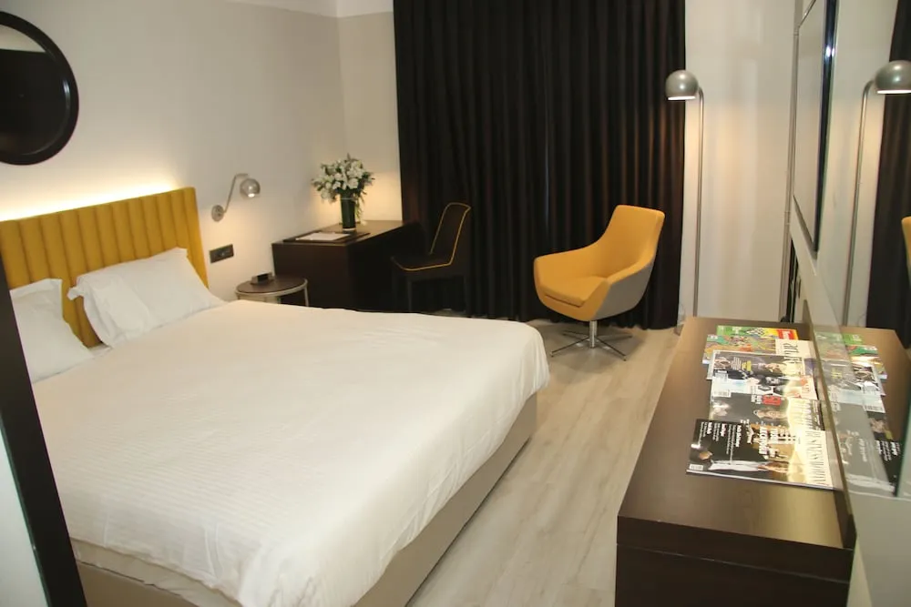 Deluxe Tek Büyük veya İki Ayrı Yataklı Oda, Şehir Manzaralı