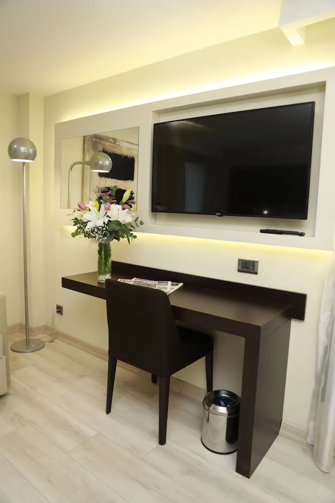 Deluxe Tek Büyük veya İki Ayrı Yataklı Oda, Şehir Manzaralı