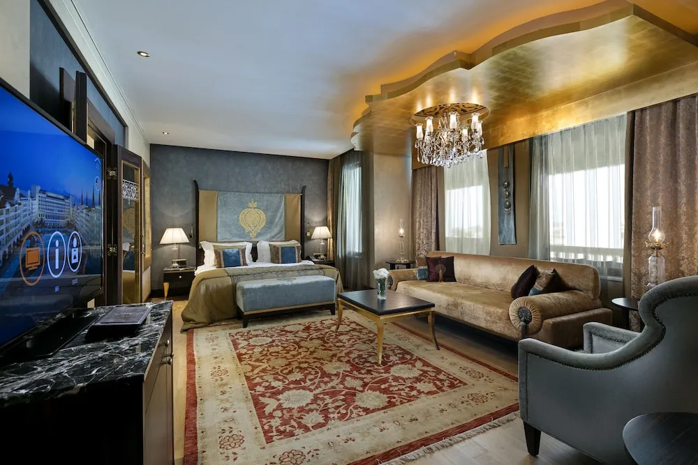 Deluxe Room with Jacuzzi