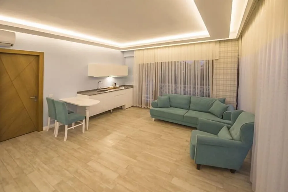 Deluxe Süit, Sigara İçilebilir