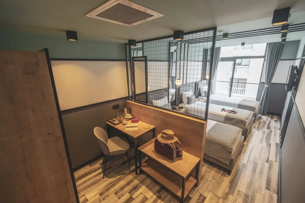 Standard Üç Kişilik Oda