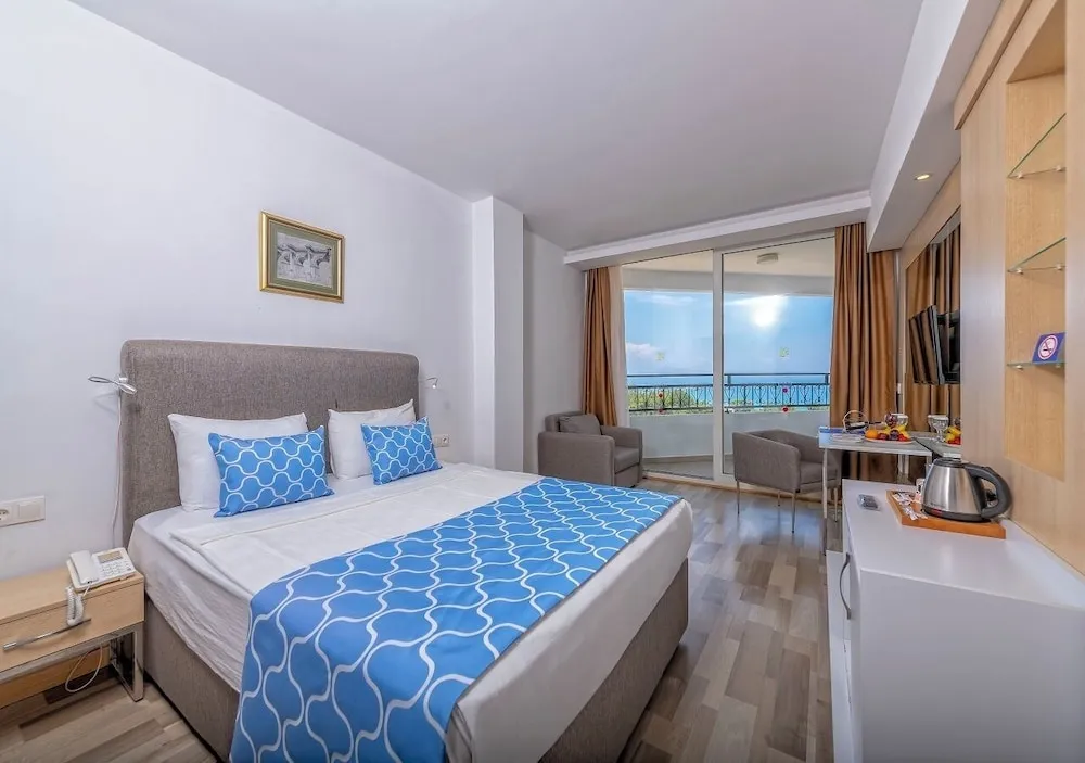 Main Building Sea View Room (2+2)