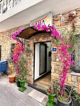 Tiana Butik Otel