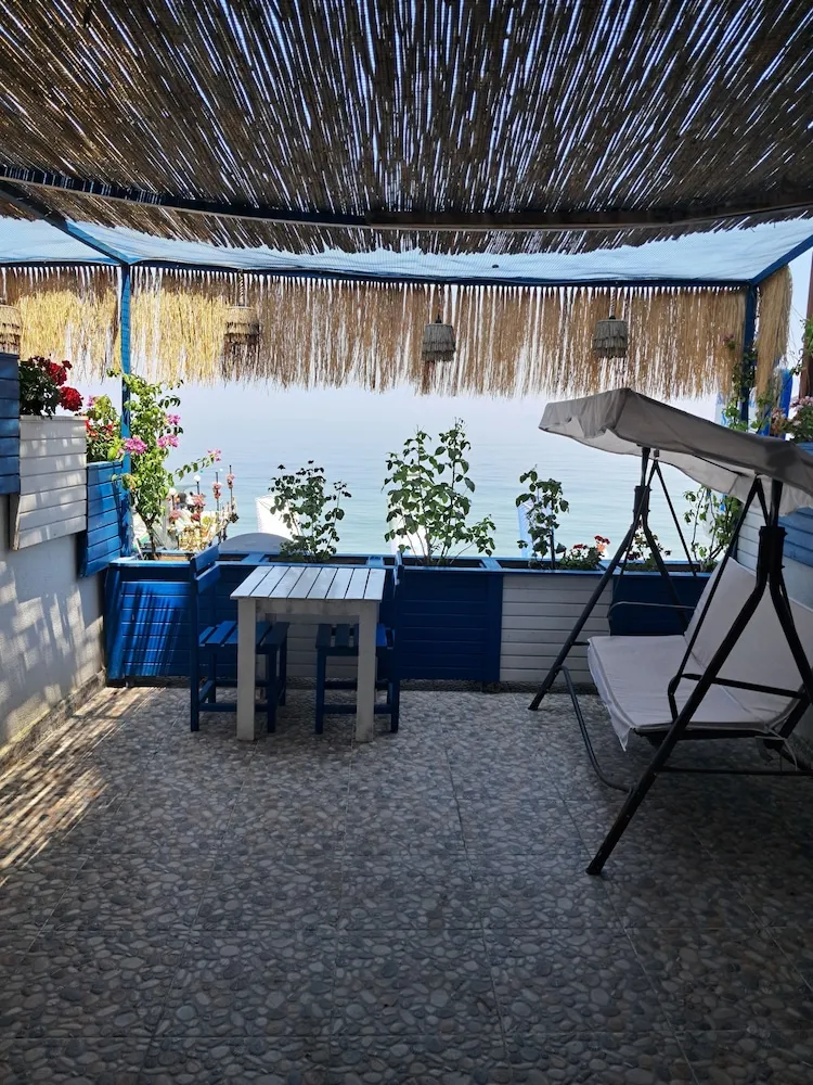 Deluxe Üç Kişilik Oda, Deniz Manzaralı