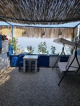 Simirna Sahil Otel