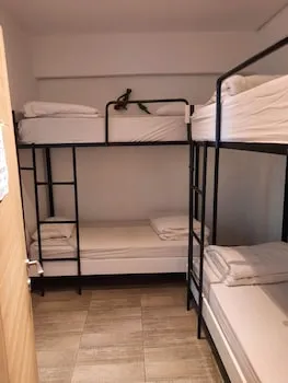 Kuyu Beergarden Hostel