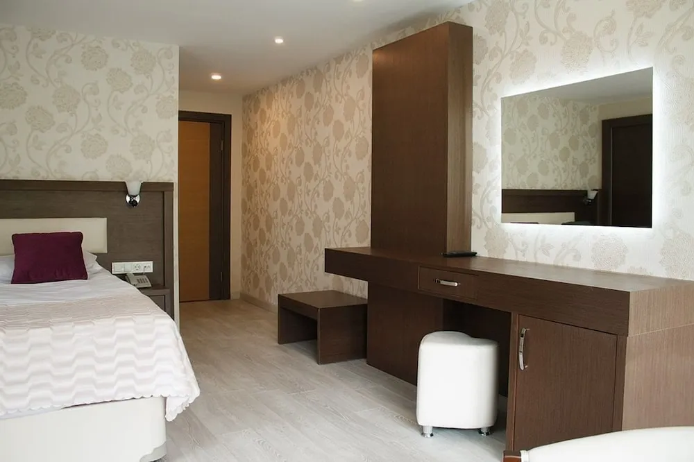 Deluxe Tek Büyük Yataklı Oda, Sıcak Su Küveti