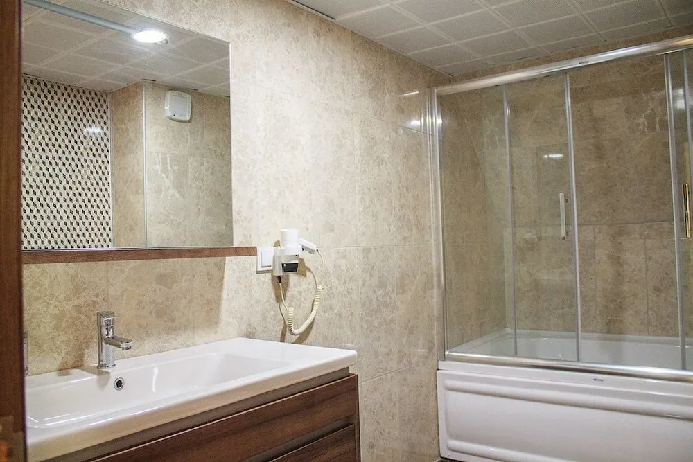 Deluxe Üç Kişilik Oda