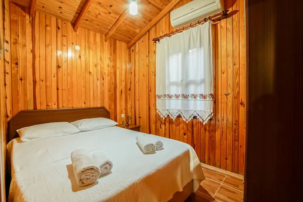 Family Bungalov, 2 Yatak Odası, Bahçe Manzaralı
