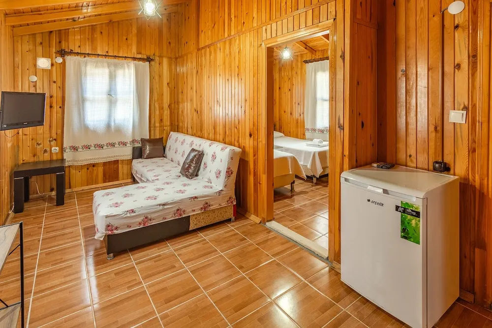 Family Bungalov, 2 Yatak Odası, Bahçe Manzaralı