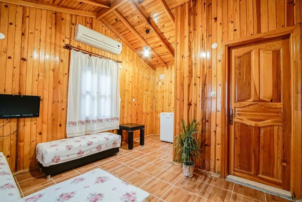 Superior Bungalov, Bahçe Manzaralı
