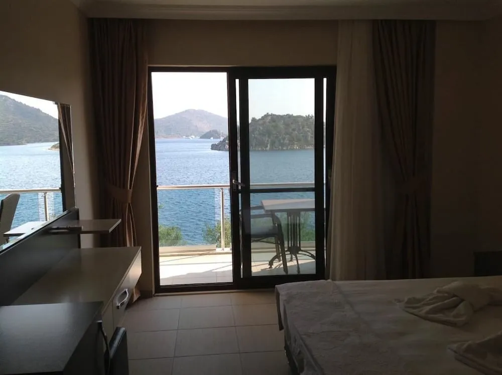 Comfort Tek Büyük Yataklı Oda, Deniz Manzaralı
