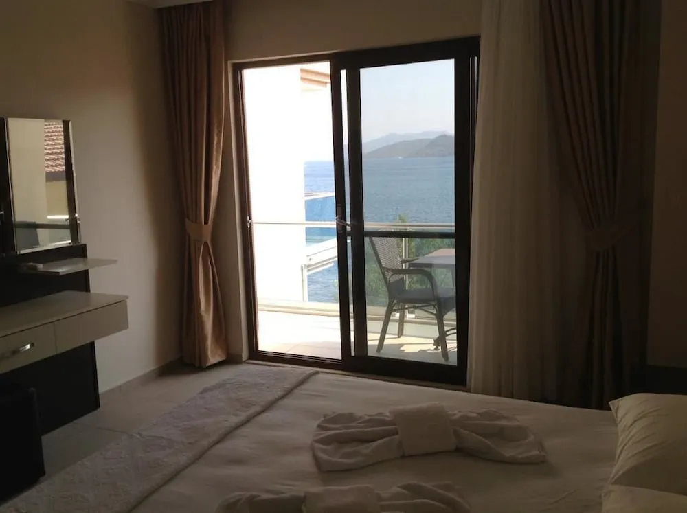 Comfort Tek Büyük Yataklı Oda, Deniz Manzaralı