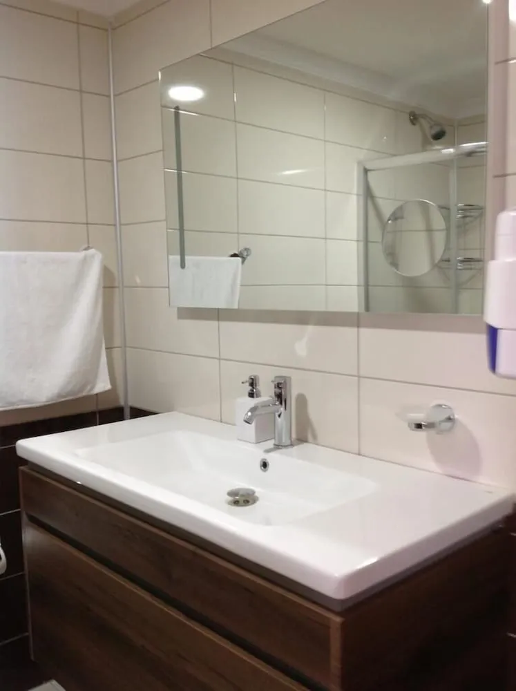 Comfort Tek Büyük Yataklı Oda, Deniz Manzaralı