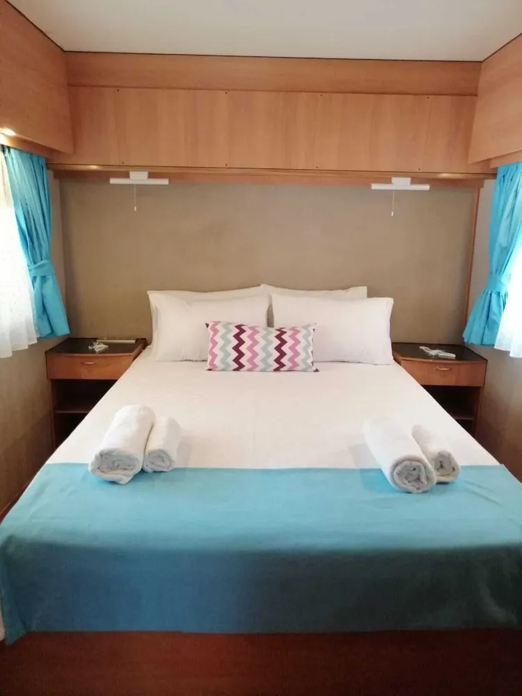Deluxe Karavan