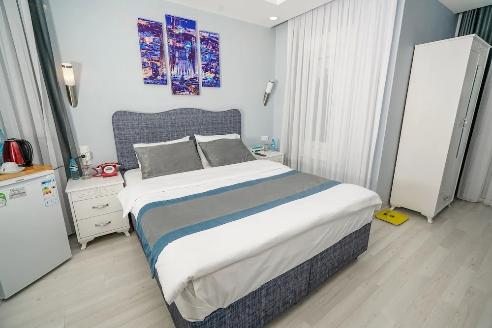 Romantic Tek Büyük Yataklı Oda, Bahçe Manzaralı