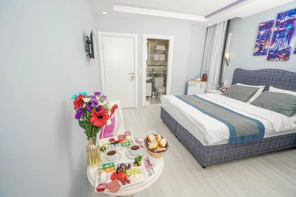 Romantic Tek Büyük Yataklı Oda, Bahçe Manzaralı